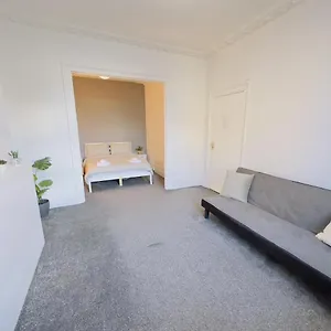  Apartment Stratford House - Sleepylodge